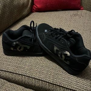 Hardly used Camo DC Shoes!